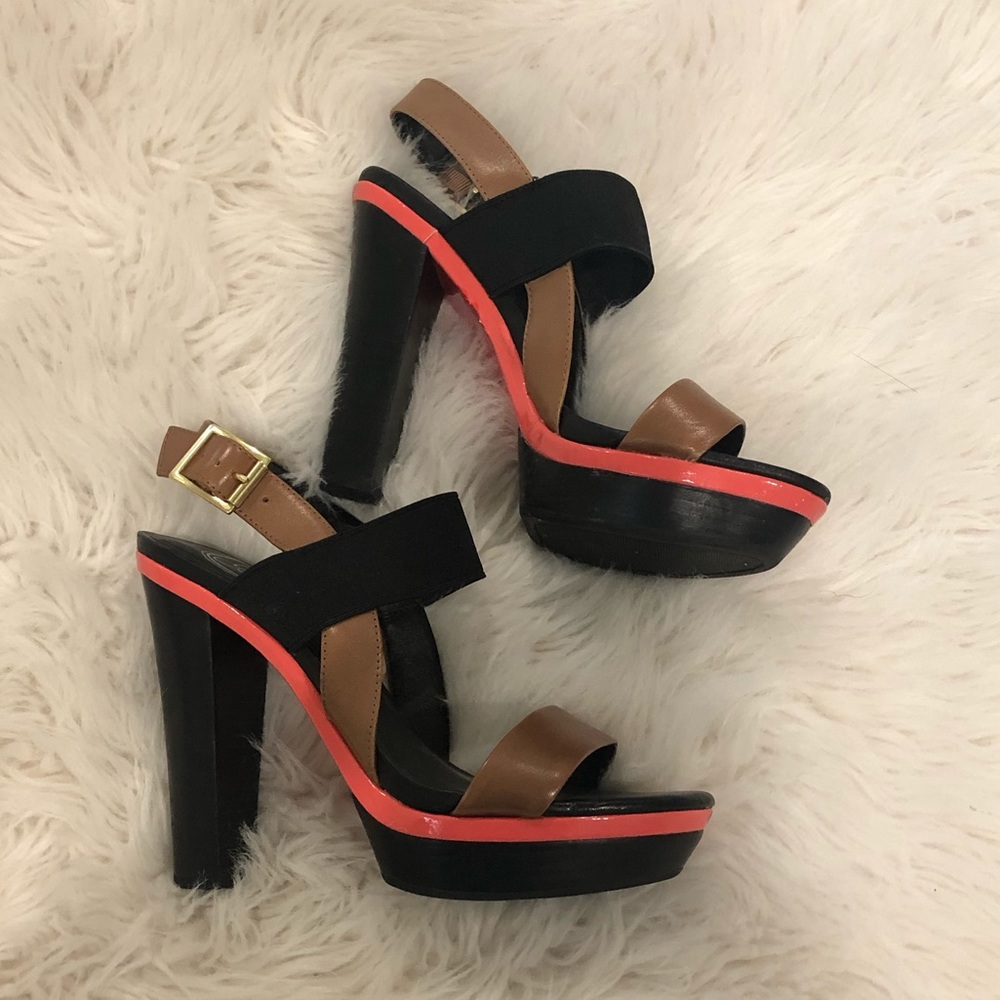 Jessica Simpson heels.